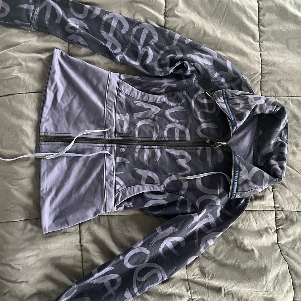 Lululemon sweater